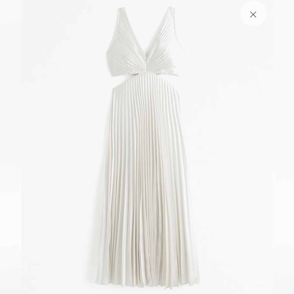 COPY - The A&F Giselle Pleated Cutout Maxi Dress